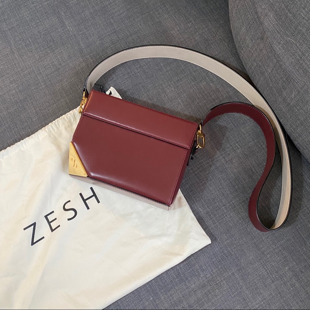 ZESH CUBELET Small Leather Shoulder Bag